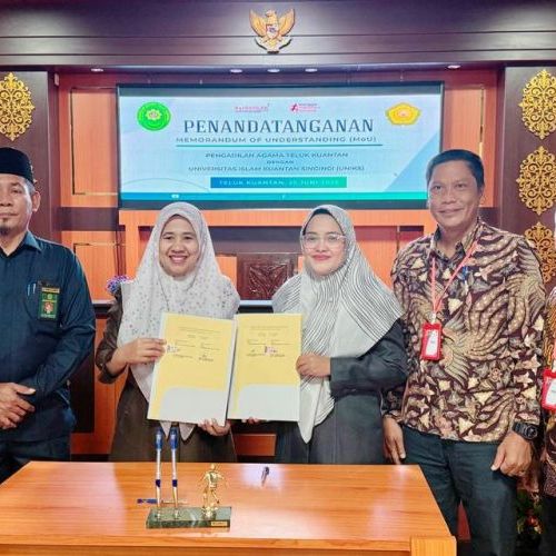 Penandatanganan MOU PA Teluk Kuantan - UNIKS
