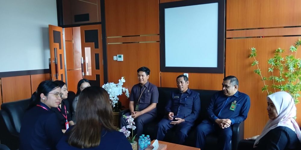 Kunjungan Silaturrahmi Ketua dan Hakim PN