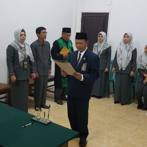 Pelantikan dan Pengambilan Sumpah Jabatan Panitera PA Teluk Kuantan