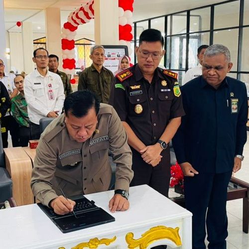 Peresmian Mal Pelayanan Publik di Kuansing