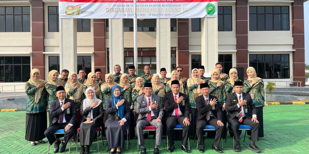 Upacara HUT ke-81 MA-RI Bersama Ketua PTA Pekanbaru