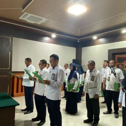 Pembacaan dan Penandatanganan Pakta Integritas Aparatur PA Teluk Kuantan Tahun 2025